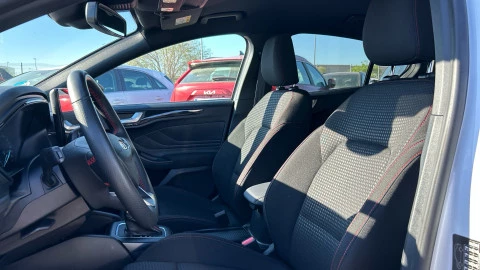 Ford Focus 1.0 Ecoboost MHEV 114kW ST-Line Auto