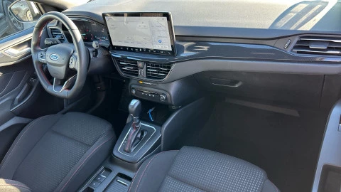 Ford Focus 1.0 Ecoboost MHEV 114kW ST-Line Auto