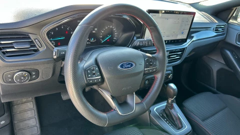Ford Focus 1.0 Ecoboost MHEV 114kW ST-Line Auto