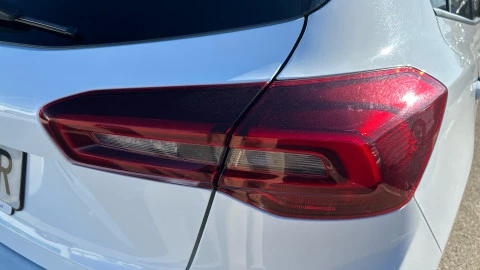 Ford Focus 1.0 Ecoboost MHEV 114kW ST-Line Auto