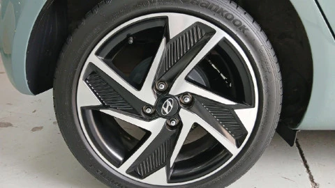 Hyundai i10 1.2 Tecno AT 2C