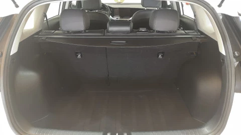 Kia Niro 1.6 GDi HEV 104kW (141CV) Drive