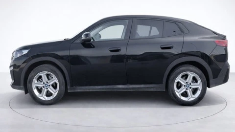 BMW iX2 eDrive20