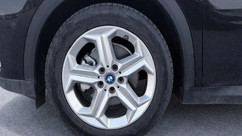 BMW iX2 eDrive20
