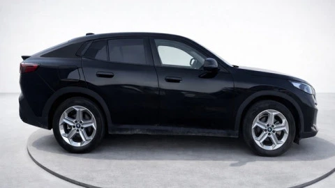 BMW iX2 eDrive20