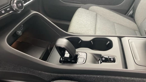 Volvo XC40 B3 G Core Auto 120 kW (163 CV)