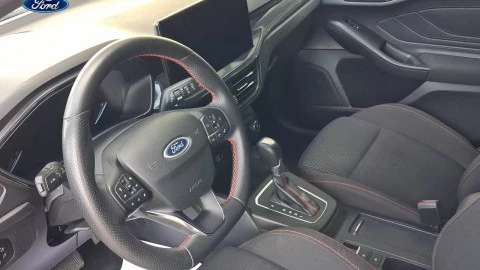 Ford Focus 1.0 Ecoboost MHEV 114kW ST-Line Auto