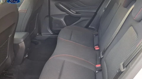 Ford Focus 1.0 Ecoboost MHEV 114kW ST-Line Auto