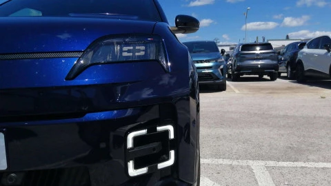 Renault 5 E-Tech R5 Iconic cinq autonomia confort 110 kW