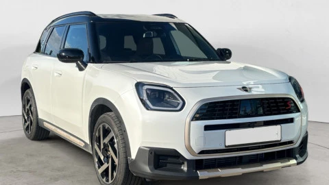MINI Countryman S ALL4 Favoured Trim
