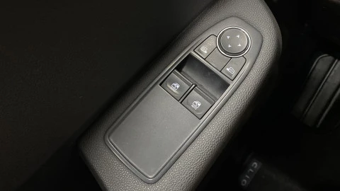 Renault Clio  Gasolina/Gas  TCe GLP Equilibre 74kW