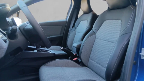 Renault Clio Techno full hybrid E-Tech 145 (103Kw)