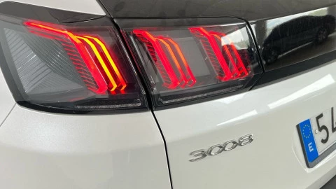 Peugeot 3008 1.2 PureTech 96KW S&S Allure EAT8