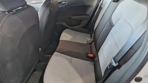 Renault Clio Evolution E-Tech full hybrid 145 (103kw)