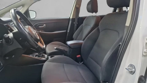 Kia Carens 1.6 GDi 99kW (135CV) Drive