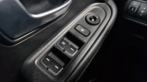 Kia Carens 1.6 GDi 99kW (135CV) Drive