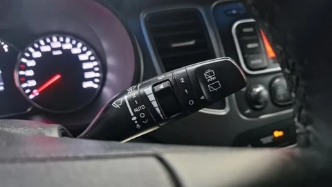 Kia Carens 1.6 GDi 99kW (135CV) Drive