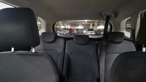 Kia Carens 1.6 GDi 99kW (135CV) Drive