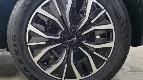 EBRO S700 1.5 TGDI PHEV Luxury E-CVT