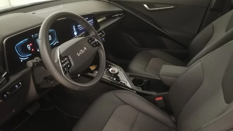 Kia Niro 1.6 GDi HEV 104kW (141CV) Drive