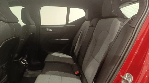 Volvo XC40 2.0 B3 G Core Auto