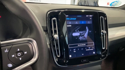 Volvo XC40 2.0 B3 G Core Auto