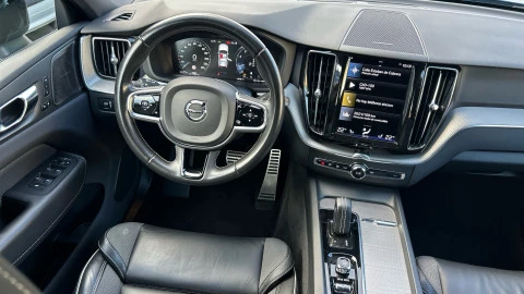 Volvo XC60 2.0 B4 G R-Design Auto