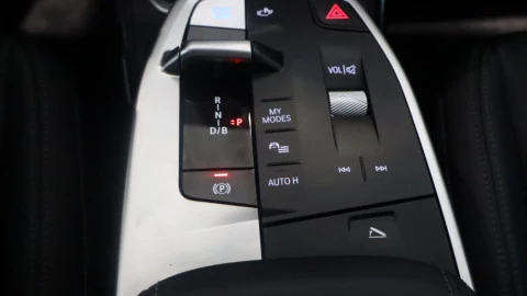 BMW Serie iX1 30 xDrive xLine