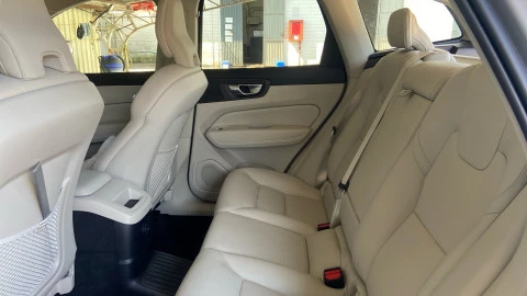 Volvo XC60 2.0 T6 AWD Recharge Plus Dark Auto