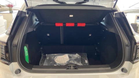 Volvo EX30 Single Motor Extended Range Core Auto