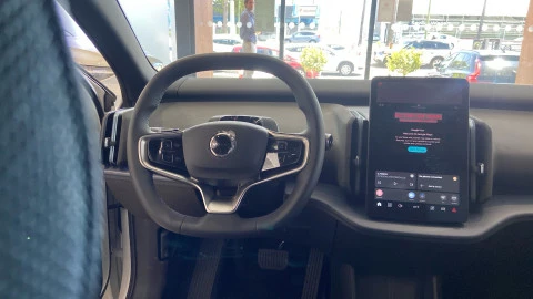 Volvo EX30 Single Motor Extended Range Core Auto