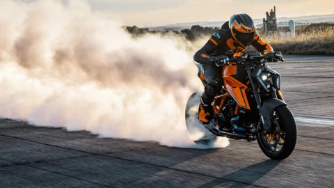 2026 KTM 1390 Super Duke R