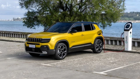 Avenger 4XE FULL-ELECTRIC 