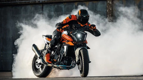 2026 KTM 990 Duke