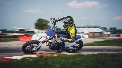 FS 450