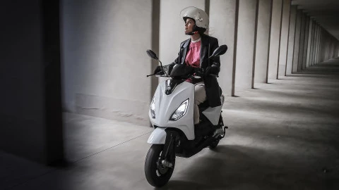 Piaggio 1 Electric 45
