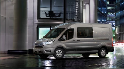 Nuevo Transit Van Doble Cabina