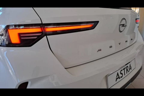 Opel Astra PHEV 1.6T Hybrid 132kW (180CV) Elegance Auto