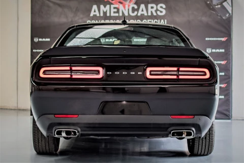 Dodge Challenger SXT STANDARD RWD