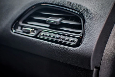 Dodge Challenger SXT STANDARD RWD