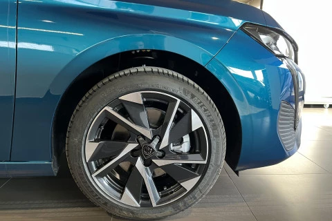 Peugeot 308 5P Allure Hybrid MHEV 145 e-DCS6