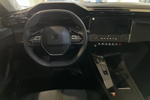 Peugeot 308 5P Allure Hybrid MHEV 145 e-DCS6