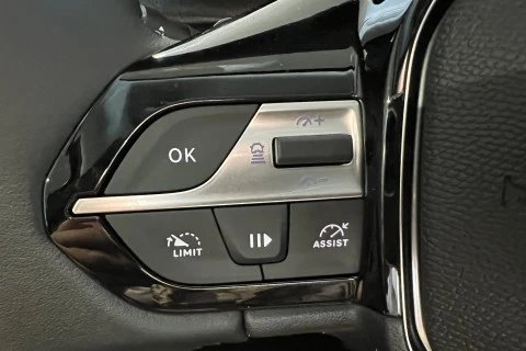 Peugeot 308 5P Allure Hybrid MHEV 145 e-DCS6