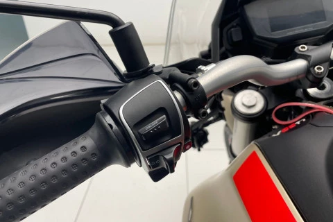 Moto Guzzi V 85 TT 