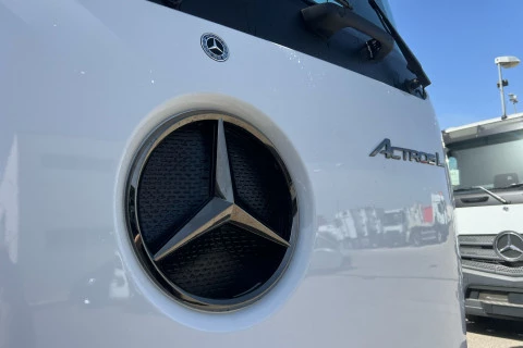 Mercedes-Benz Actros 1863 LS