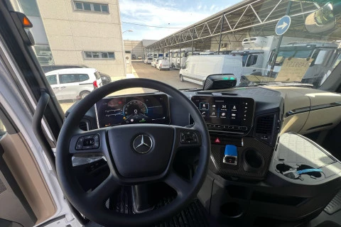 Mercedes-Benz Actros 1863 LS