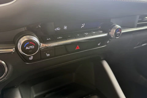 Mazda3 2.5L e-SKYACTIV G MHEV 103kW Excl-line
