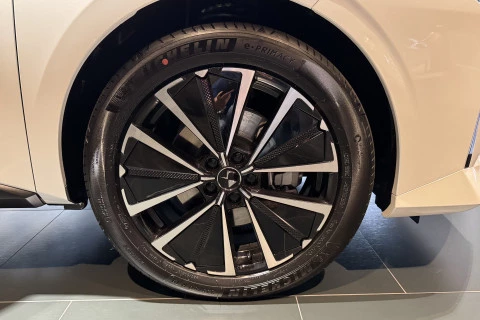 DS Nº4 E-Tense 215 Étoile Alcantara@