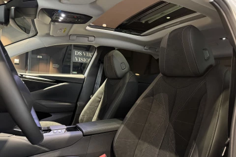 DS Nº4 E-Tense 215 Étoile Alcantara@