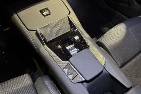 DS Nº4 E-Tense 215 Étoile Alcantara@